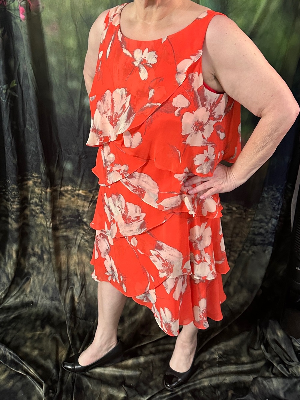 SLNY fashion 18 Bright Coral Floral Chiffon Tiered Ruffle Dress